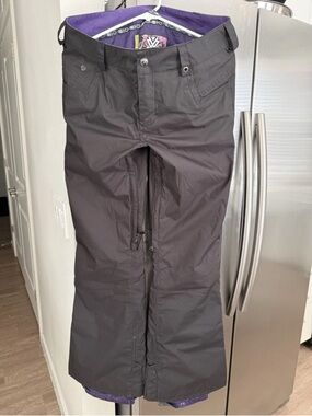 New Burton Women's Snowboard Pants Size 7